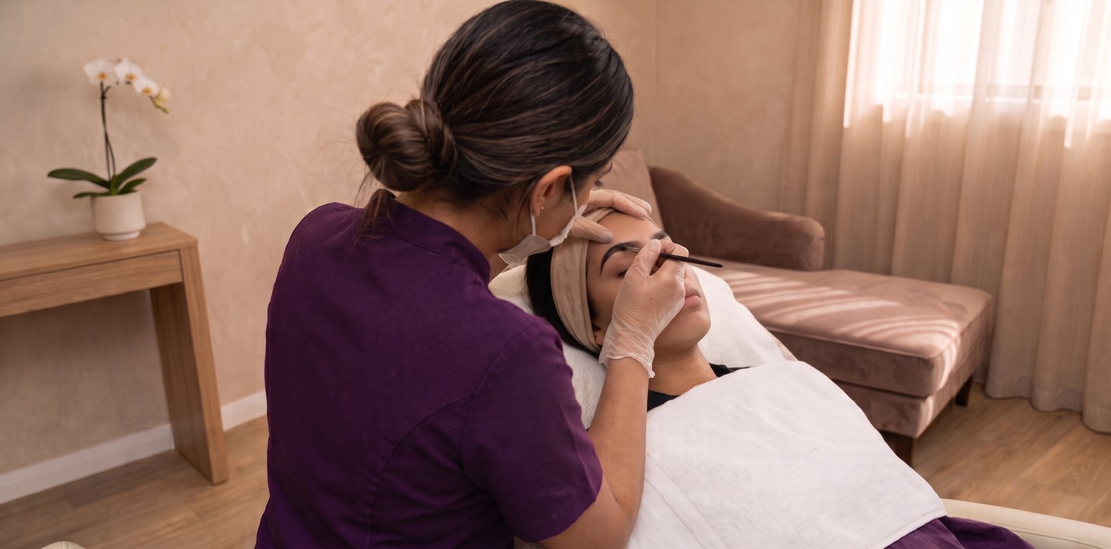 Eyebrow Tinting