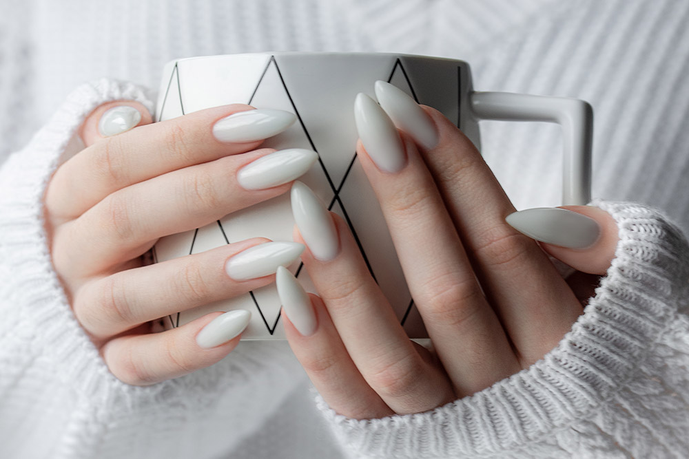 Trendy-Almond-Nail-Designs