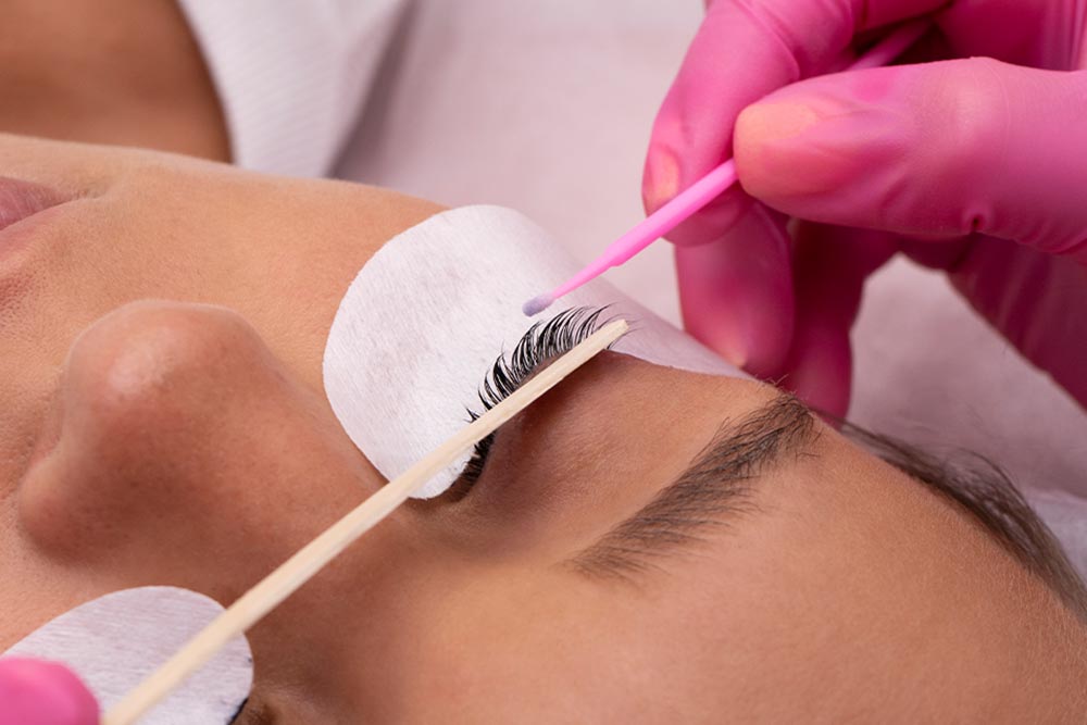 Russian-Eyelashes-Extension